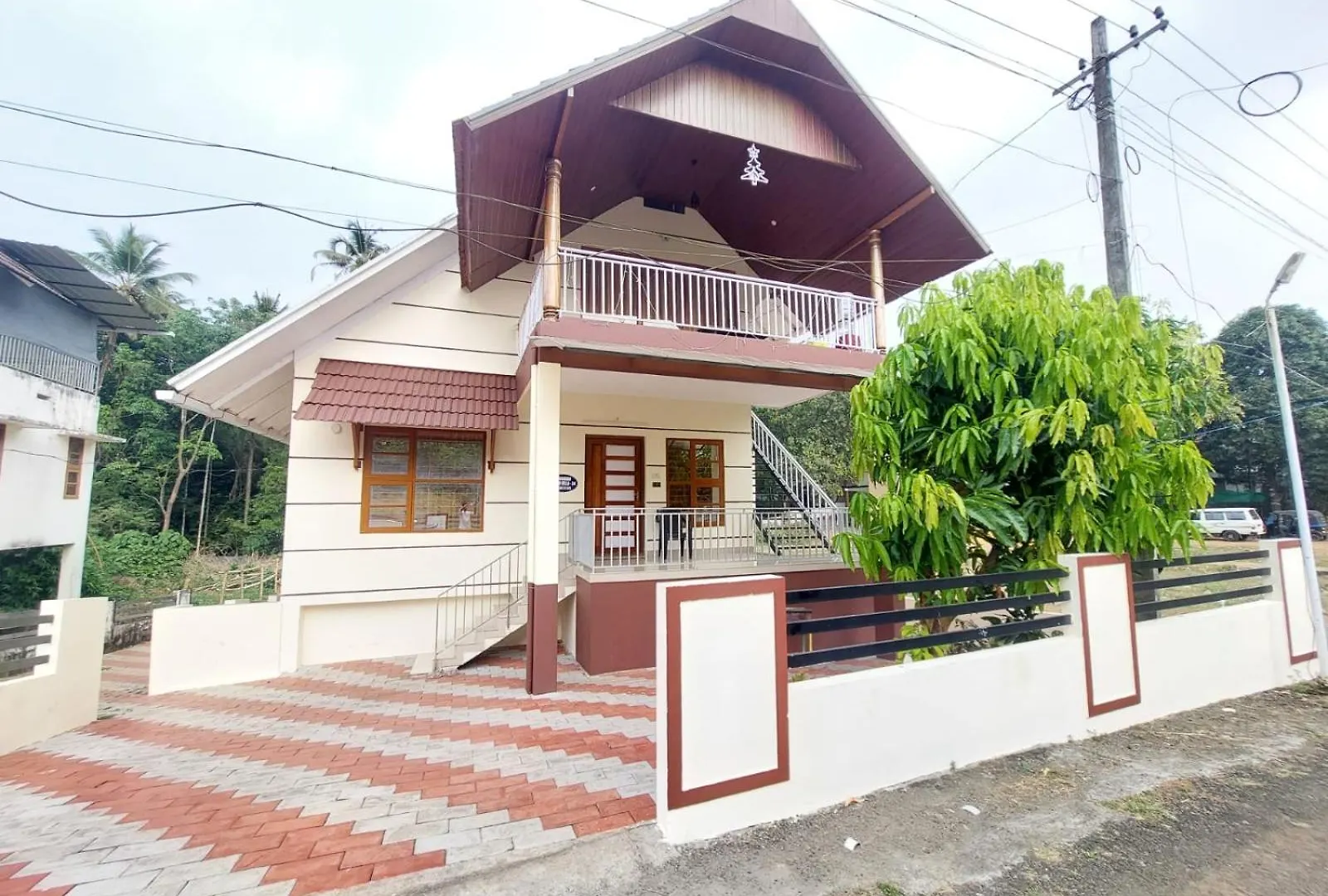 Sky Mount Villa Kallana